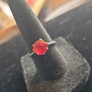 Vintage Minimalist Garnet Silver Ring, 7